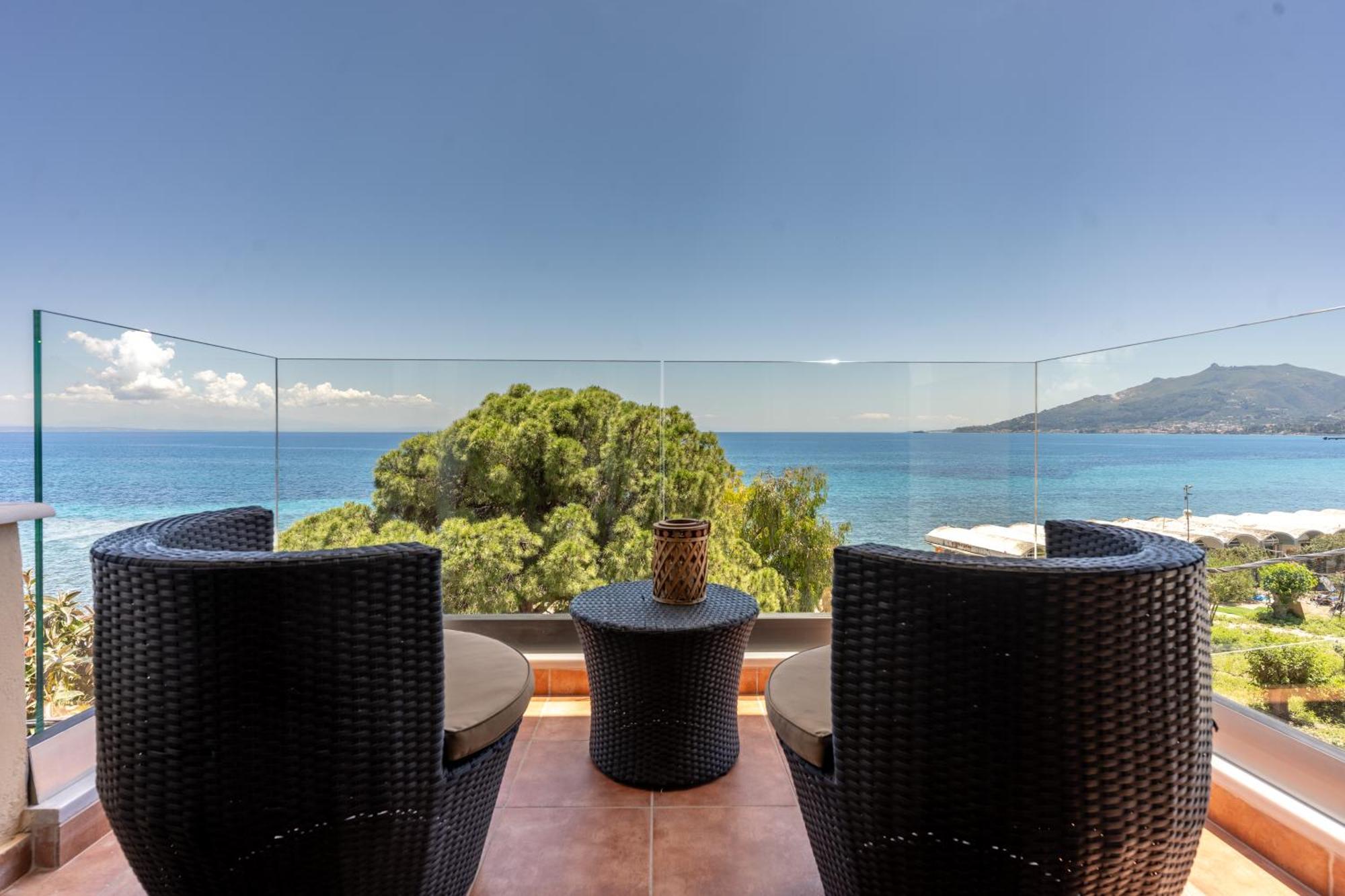 Seafront Spirit Apartments Città di Zante Esterno foto